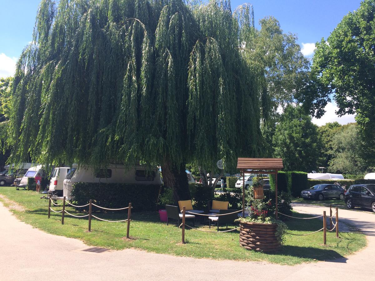 Camping Du Paquier Fané Chagny  Bagian luar foto